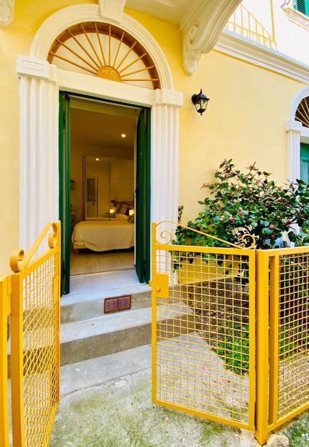 Al Castello Lägenhet Riomaggiore Exteriör bild